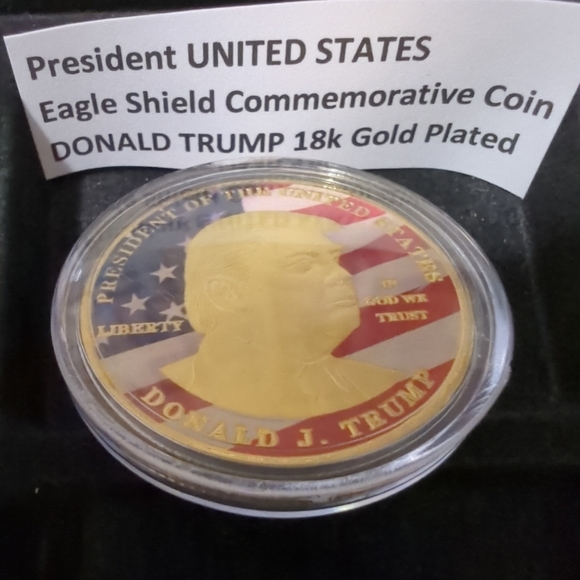 Donald J. Trump Commemorative Coin President 18K Gold Plated USA Collect…NWT - Picture 2 of 11
